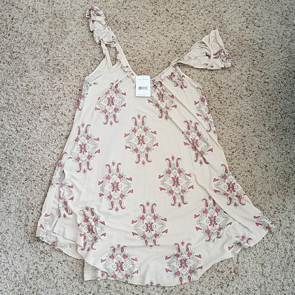 Free People Dresses & Skirts - NEW Free People dress/tunic (runs large)